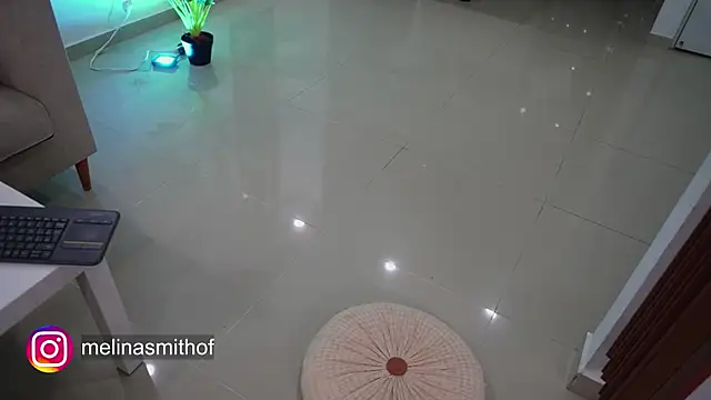 Snapshot of Melina-Smith chatting on 03-03-25, 03:19 Melina-Smith online show from 03-03-25, 03:19