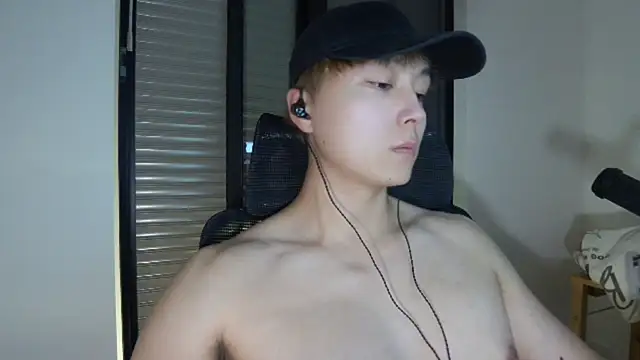 Tkcqcc online show from 03-02-25, 03:37