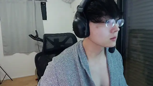 Tkcqcc online show from 10-26-25, 12:44