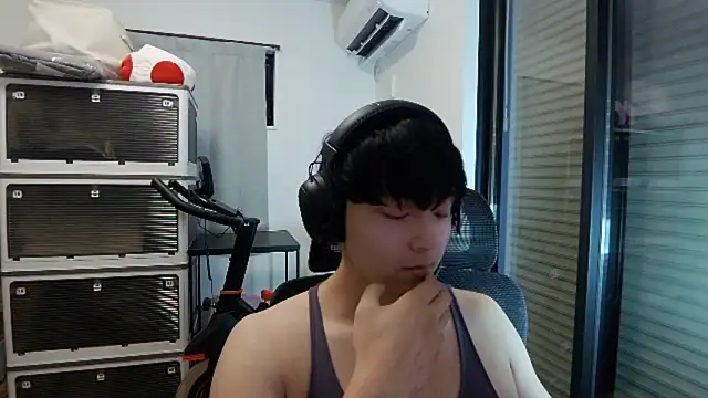 Snapshot of Tkcqcc chatting on 01-14-26, 01:06 Tkcqcc online show from 01-14-26, 01:06