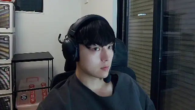 Snapshot of Tkcqcc chatting on 02-20-26, 10:49 Tkcqcc online show from 02-20-26, 10:49