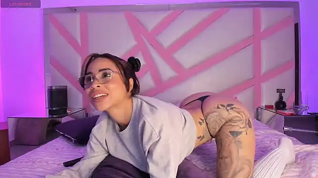 Snapshot of paulina_soto chatting on 12-14-24, 07:51 paulina soto online show from 12-14-24, 07:51