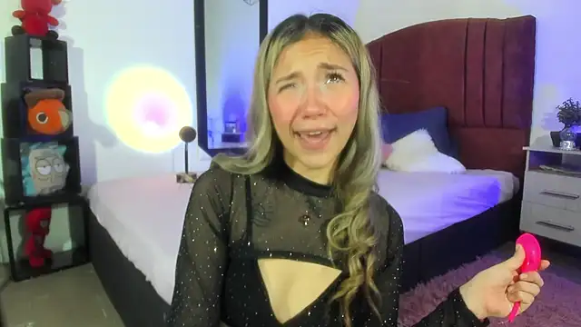 alisson zafiro  online show from 01-06-25, 10:24