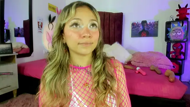 alisson zafiro  online show from 02-02-25, 06:04