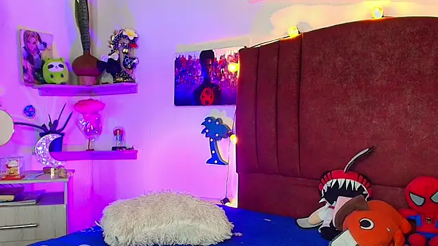 alisson zafiro  online show from 04-09-26, 06:19