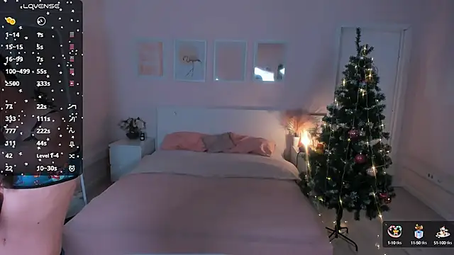 Snapshot of Lil_Amelie chatting on 01-04-25, 06:41 Lil Amelie online show from 01-04-25, 06:41