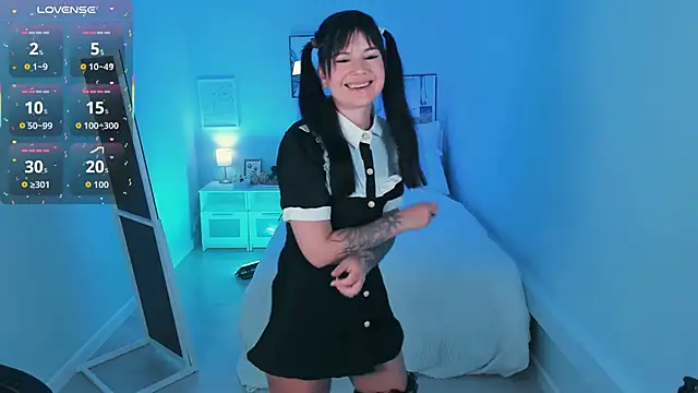 Snapshot of Lil_Amelie chatting on 03-14-26, 02:33 Lil Amelie online show from 03-14-26, 02:33