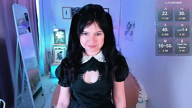 Snapshot of Lil_Amelie chatting on 07-23-26, 10:13 Lil Amelie online show from 07-23-26, 10:13