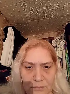 Minna Jeannie online show from 11-17-25, 02:06