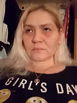 Minna Jeannie online show from 12-15-25, 02:05