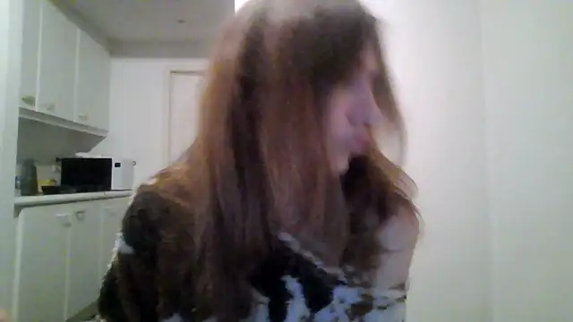 JasmineGlamour online show from 03-21-26, 08:23