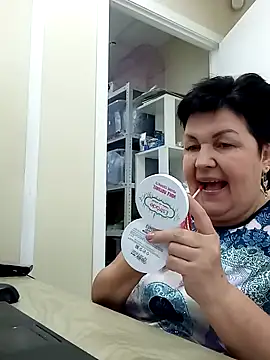 FantasyMichelle online show from 12-18-24, 11:34