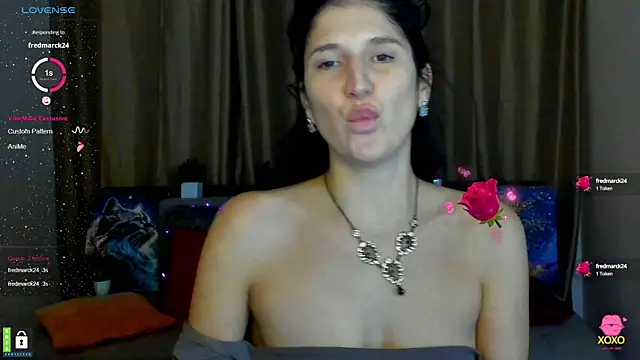 Alianna Solo Kisses online show from 02-10-25, 03:32