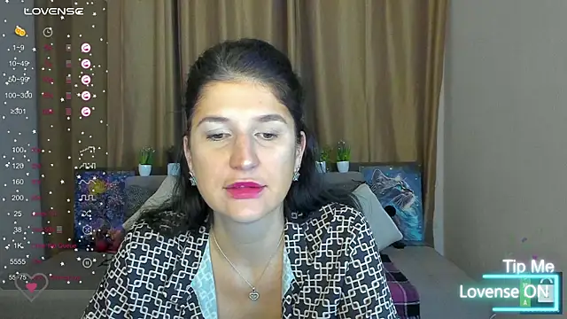 Alianna Solo Kisses online show from 11-15-25, 06:33