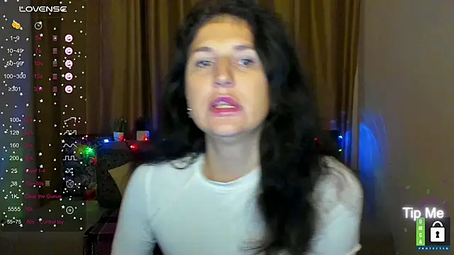 Alianna Solo Kisses online show from 11-29-25, 06:27