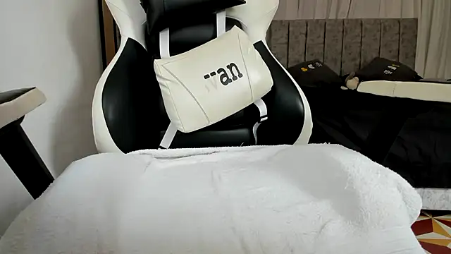 Valerioe online show from 09-17-25, 01:24