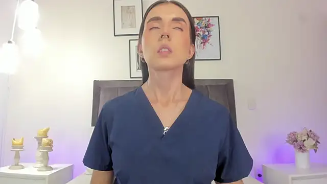 helen mooree online show from 06-11-26, 12:47