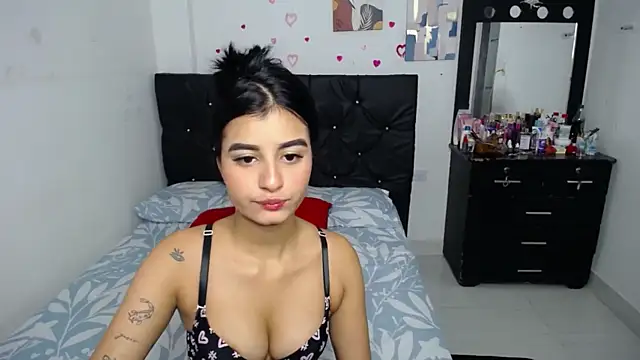 floweer  online show from 10-22-25, 01:55