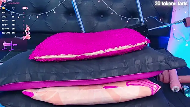 Snapshot of Adriana-55 chatting on 02-23-25, 03:13 Adriana-55 online show from 02-23-25, 03:13