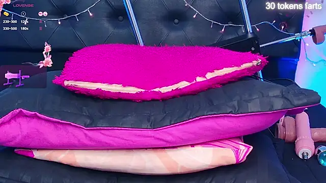 Snapshot of Adriana-55 chatting on 02-23-25, 06:17 Adriana-55 online show from 02-23-25, 06:17