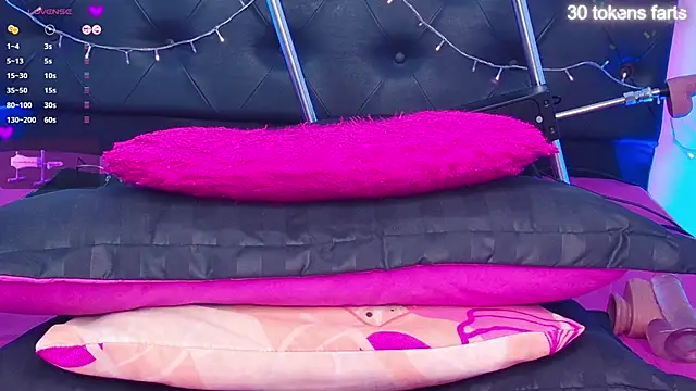 Snapshot of Adriana-55 chatting on 03-21-25, 03:12 Adriana-55 online show from 03-21-25, 03:12