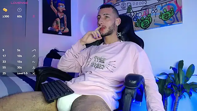 Sxxthiago online show from 12-27-24, 01:43