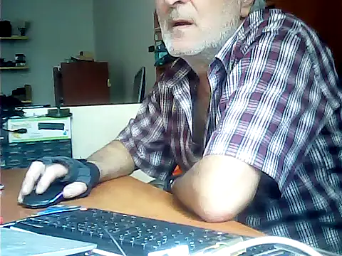 Snapshot of zormen355 chatting on 06-04-26, 02:12 zormen355 online show from 06-04-26, 02:12