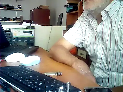Snapshot of zormen355 chatting on 07-03-26, 09:05 zormen355 online show from 07-03-26, 09:05