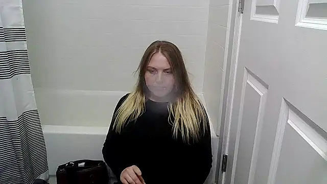 PhatAssBlond online show from 12-21-24, 01:04