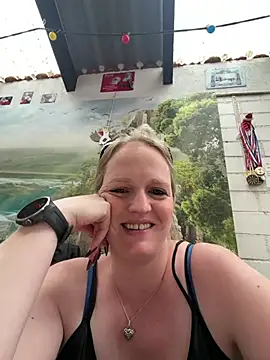 caro kitten online show from 07-23-26, 01:09