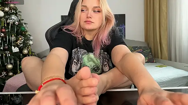 unicornsfeet online show from 01-13-25, 09:30