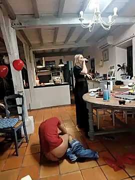 Snapshot of Jade_Emeraud chatting on 02-14-25, 10:14 Jade Emeraud online show from 02-14-25, 10:14