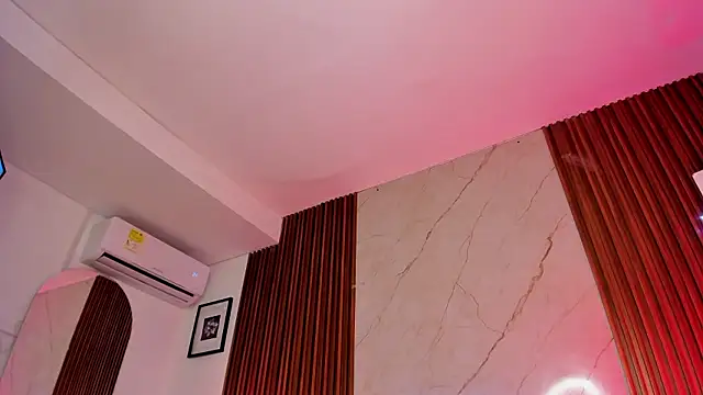 Emiilycollins online show from 12-07-24, 09:33