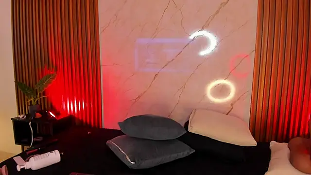 Emiilycollins online show from 01-26-25, 10:57