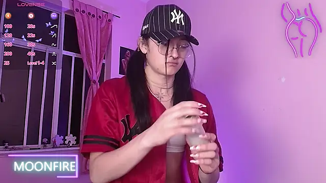 moonfiredancer online show from 02-22-25, 06:17