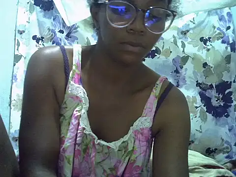 ElianeHot online show from 05-02-26, 09:53