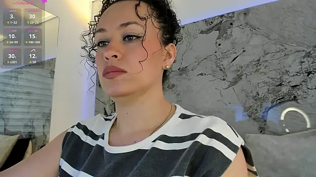 LIZ HOLMES online show from 11-20-25, 12:05