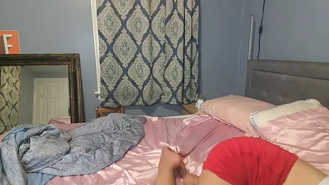 Snapshot of petitebarbiexxx chatting on 01-06-25, 04:26 petitebarbiexxx online show from 01-06-25, 04:26