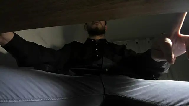 Snapshot of s_sven03 chatting on 02-01-25, 03:08 s sven03 online show from 02-01-25, 03:08