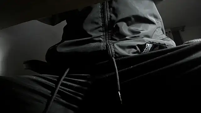 Snapshot of s_sven03 chatting on 03-19-25, 07:07 s sven03 online show from 03-19-25, 07:07
