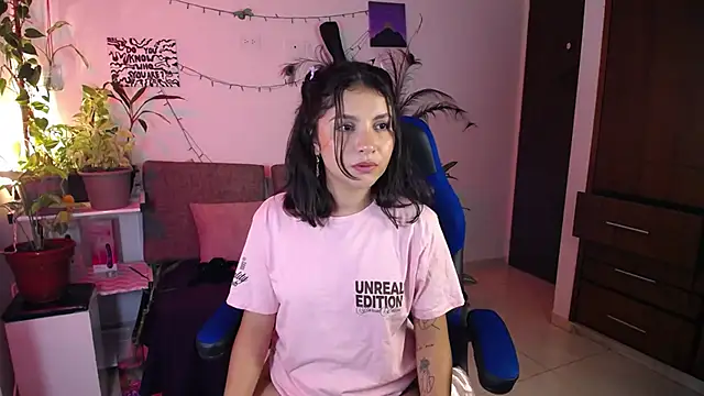 Snapshot of medusa_025 chatting on 02-27-25, 05:56 medusa 025 online show from 02-27-25, 05:56