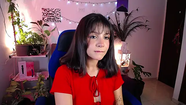 Snapshot of medusa_025 chatting on 03-10-25, 04:07 medusa 025 online show from 03-10-25, 04:07