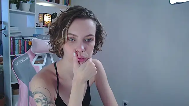 milly ross online show from 01-12-25, 07:21