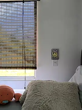 VeronicaTonu online show from 01-25-25, 03:41