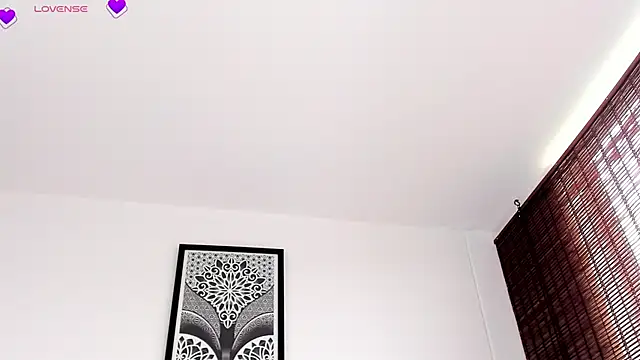 VeronicaTonu online show from 11-15-25, 02:57