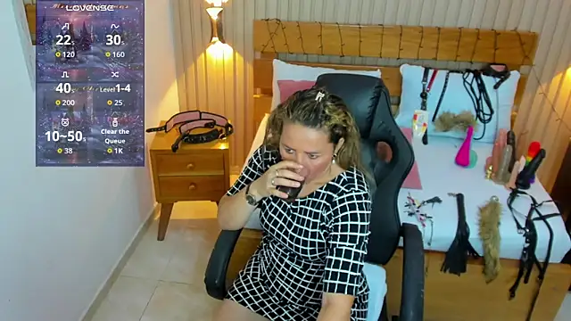 luciana ballesteros  online show from 12-15-25, 12:31