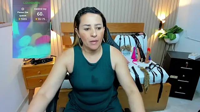 luciana ballesteros  online show from 03-30-26, 02:29