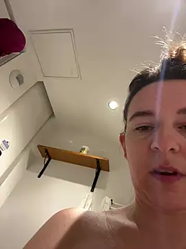 lyajoliee online show from 02-23-26, 07:06