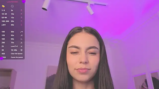 Aleejaa   online show from 11-18-25, 11:47