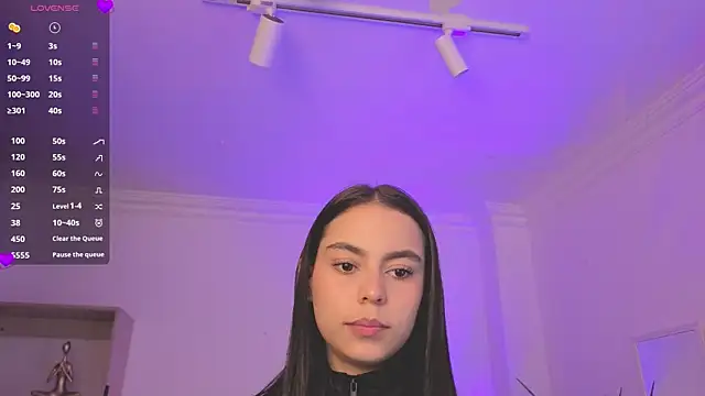 Aleejaa   online show from 04-10-26, 11:15